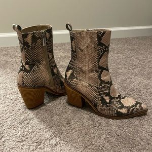 Steve Madden snake print booties size 5.5